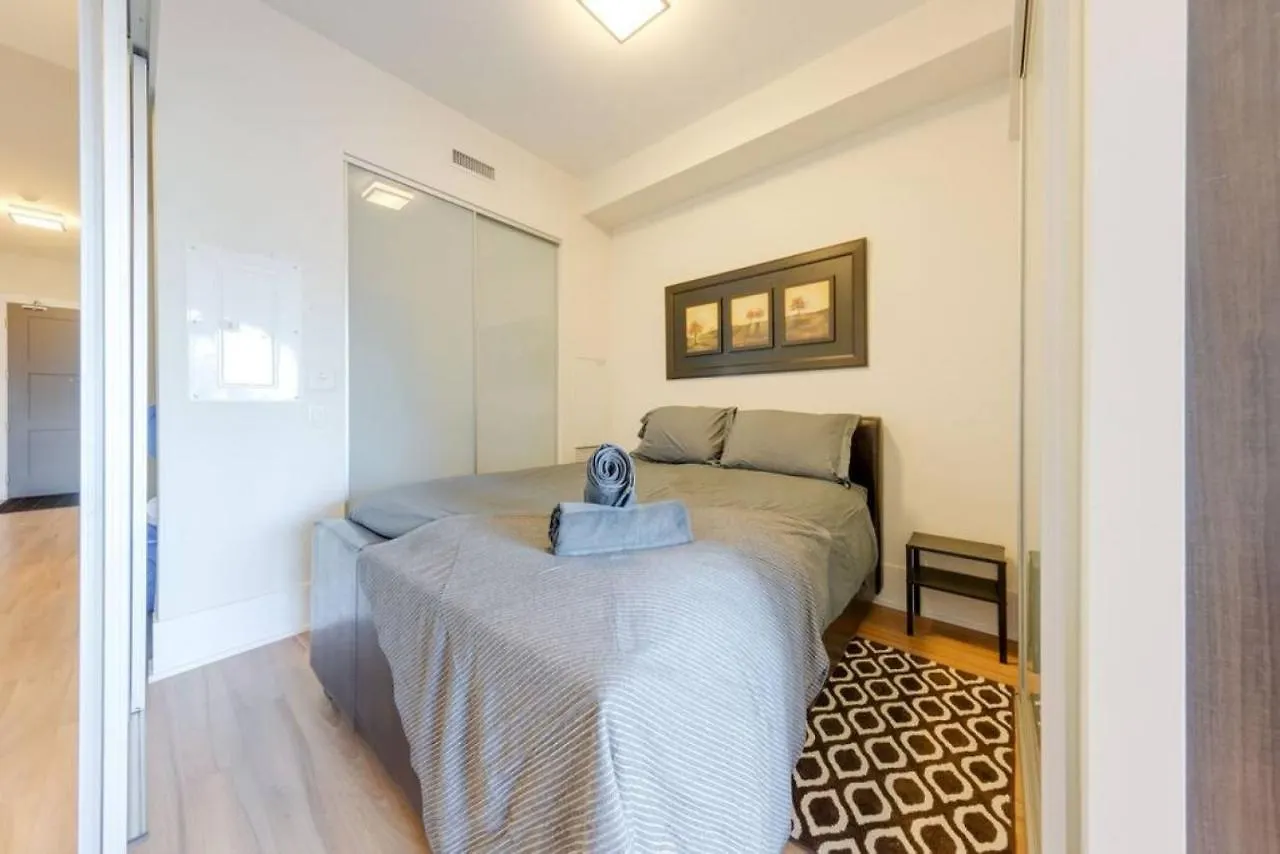 Holiday home 1 Bedroom Furnished Condo With Balcony Across Cn Tower Toronto Canada