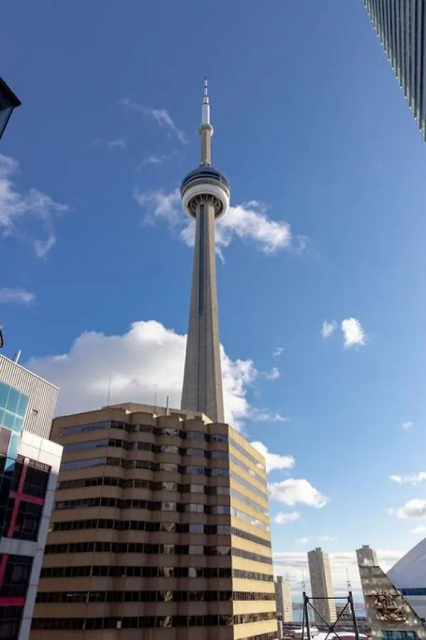 1 Bedroom Furnished Condo With Balcony Across Cn Tower Toronto Vakantiehuis